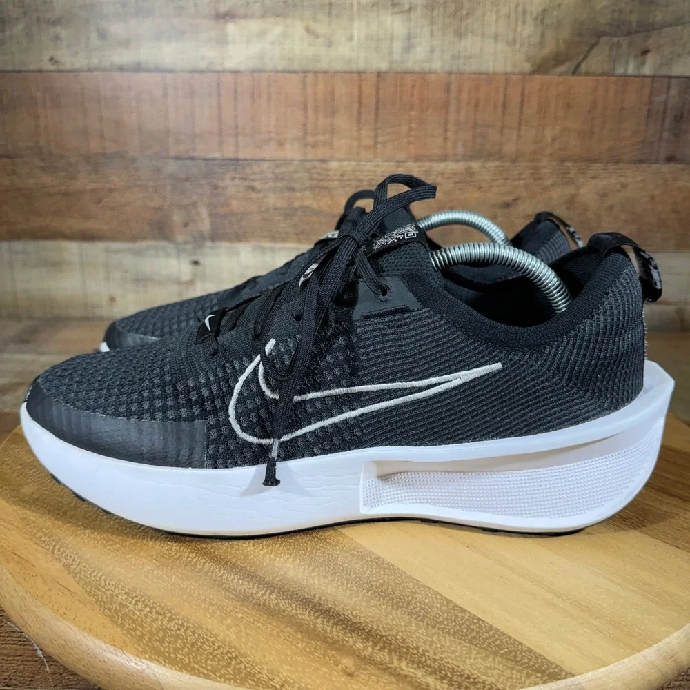 Nike Interact Run Running Mens 10.5 Black White Shoes  FD2291-001 Sneakers